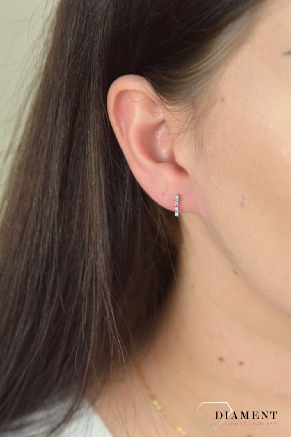 Złote kolczyki 333 patyczki z niebieską i różową cyrkonią KL 3345C.jpg